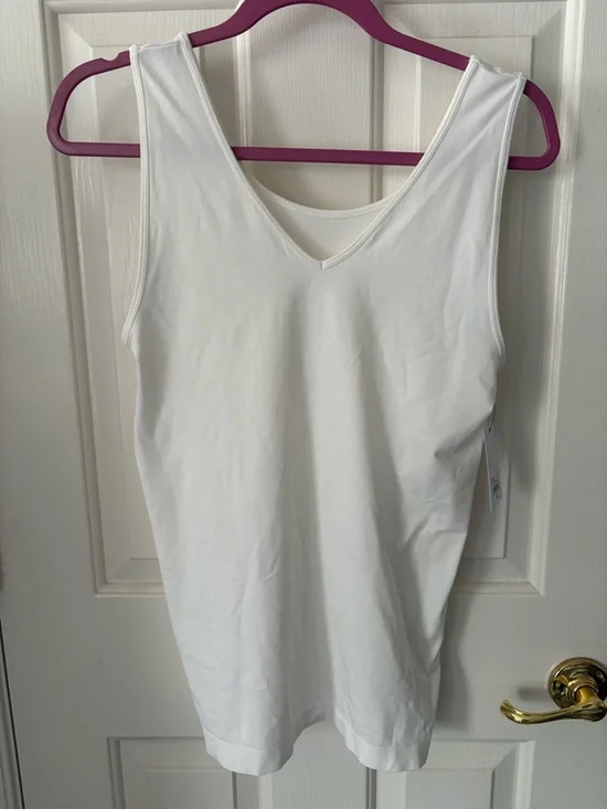 Sonoma White V-Neck Tank Top - Picture 1 of 4